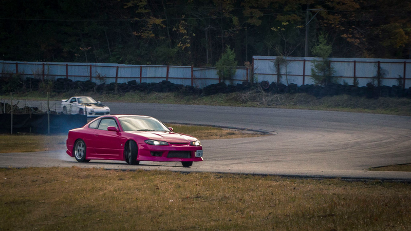 Illustration for article titled Pictures of the last drift session of the day, yesterday @ Auto Land Tsukude...